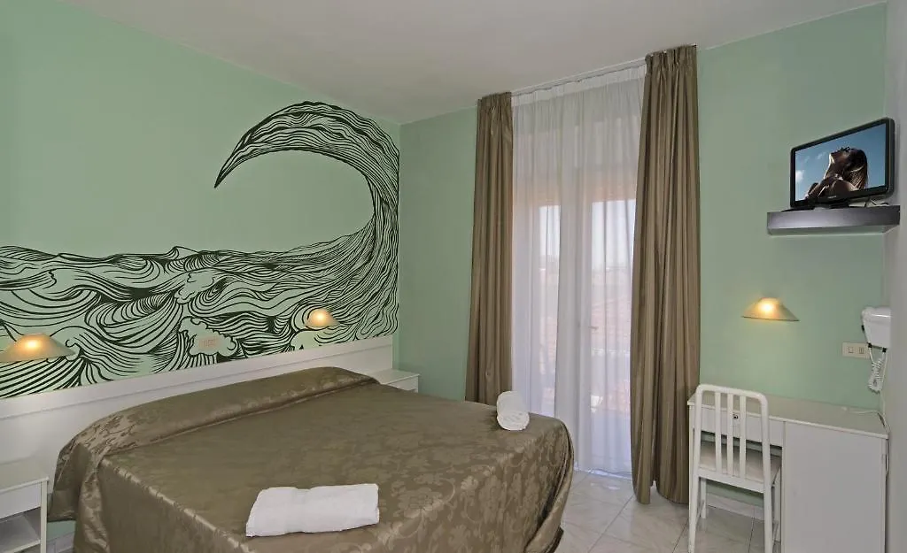 Hotel Regina Lido di Camaiore 3*,
