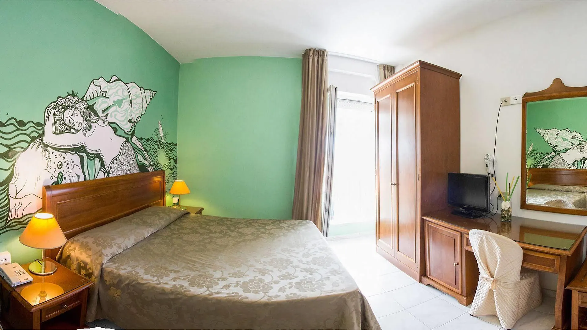 Hotel Regina Lido di Camaiore Italy