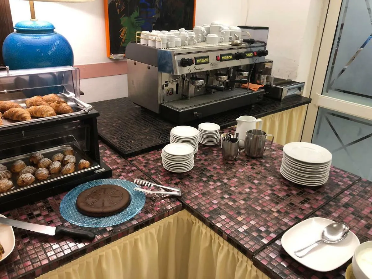 Hotel Regina Lido di Camaiore Italy